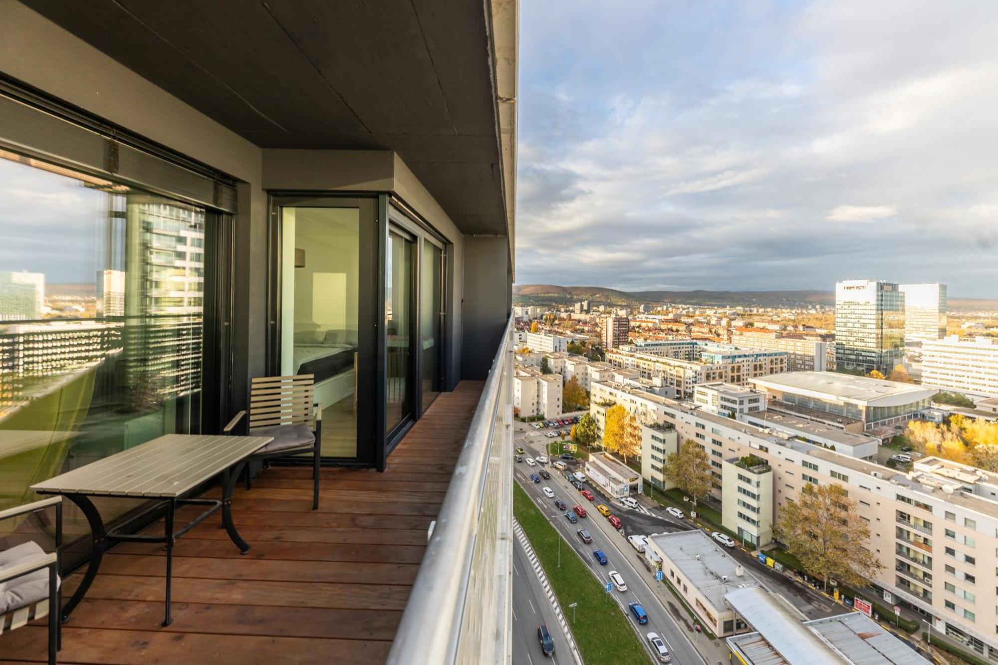 Nfs - Narodny Futbalovy Stadion - Apartman Братислава Екстер'єр фото